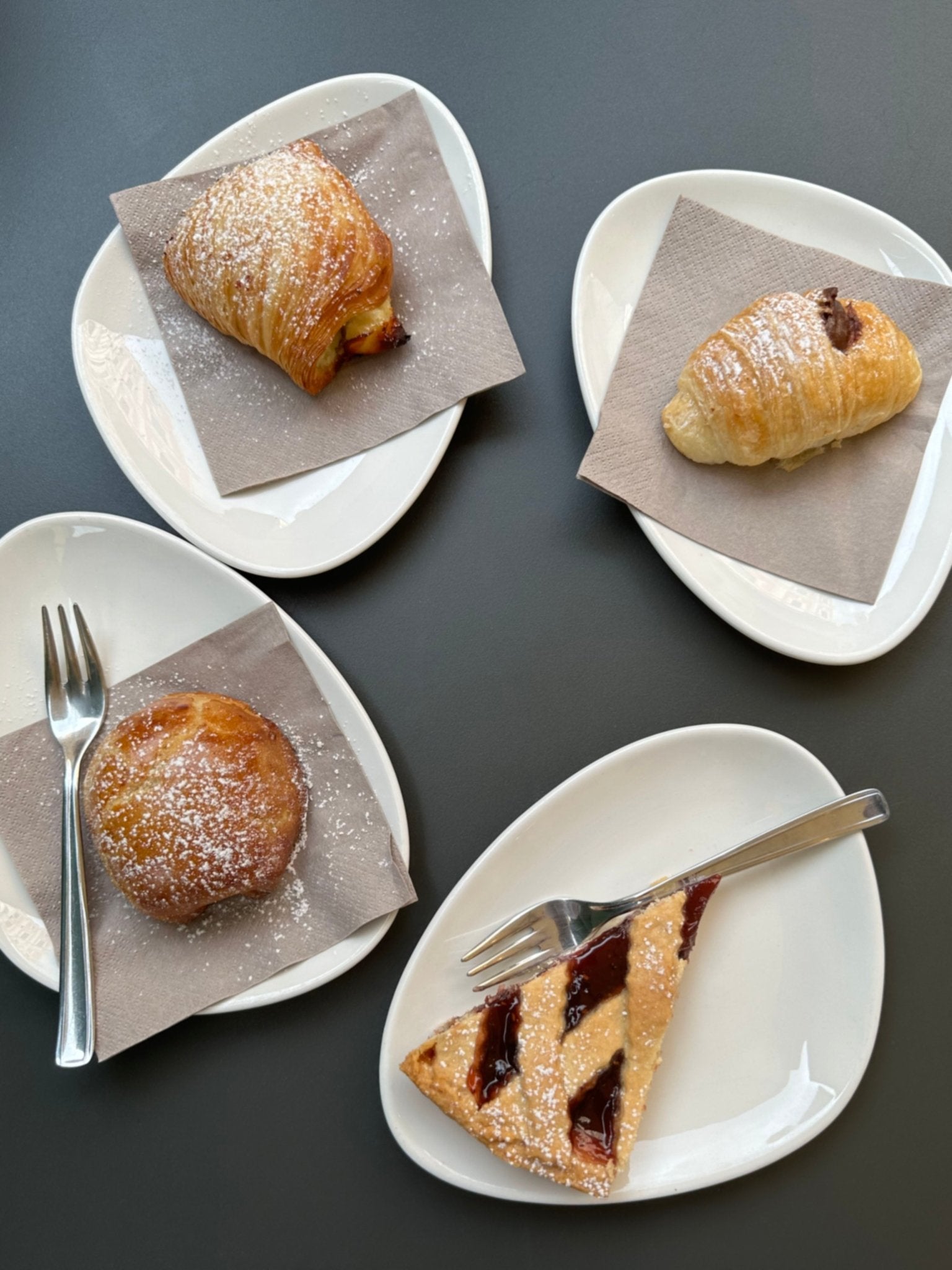 Coffee & Pastry Tasting - Vēr Vīci | Online Store